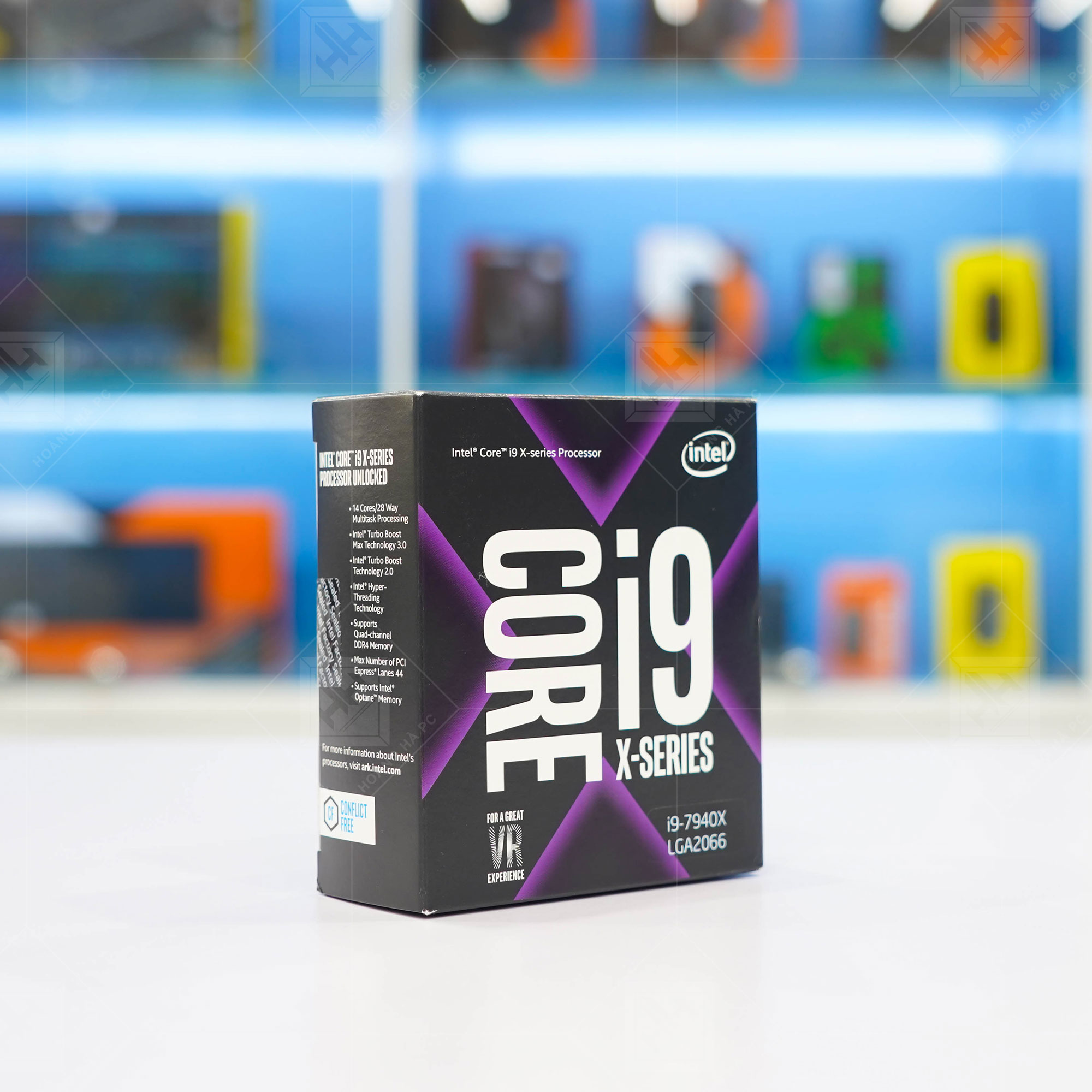 Intel Core i9 - 7940X 3.1 GHz Turbo 4.3 Up to 4.4 GHz / 19.25 MB / 14 Cores, 28 Threads / socket 2066